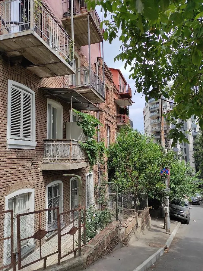 Tranquil Apartment In Vake Tbilisi